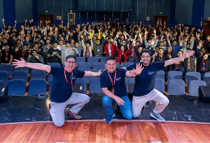 10 años formando profesionales en tecnología