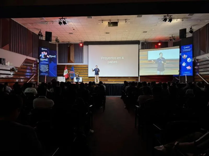 Auditorio del EDcamp durante una charla